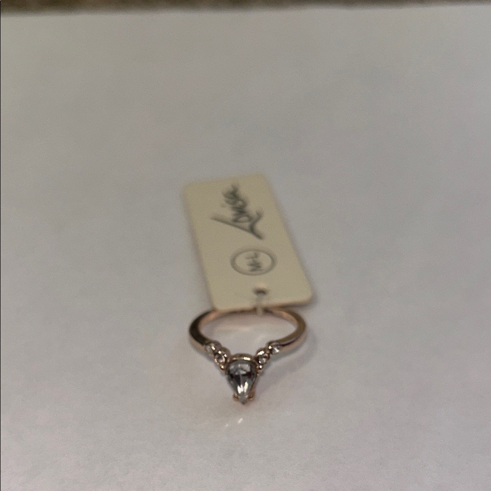 Delicate Rose Gold Teardrop Ring with Accent Stones - Women Jewelry